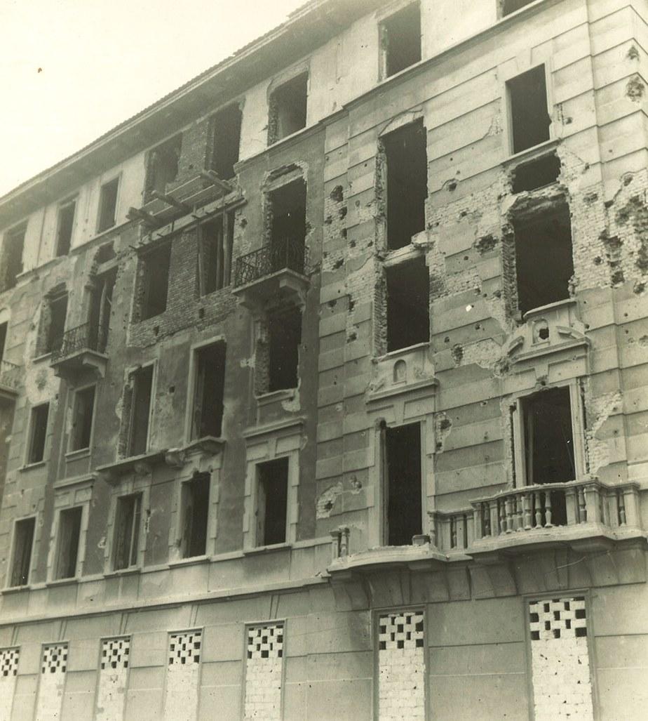 Milano, Via Tertulliano 35-39 (1944)