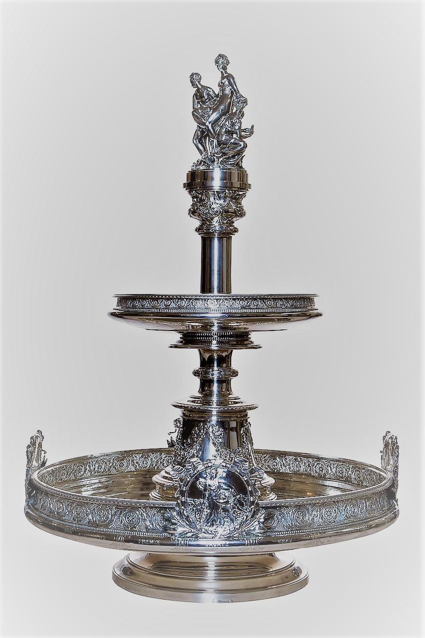 Josef Carl Klinkosch, alzata commemorativa, argento (1872), Collezione d’arte Gruppo Generali, ph. Duccio Zennaro