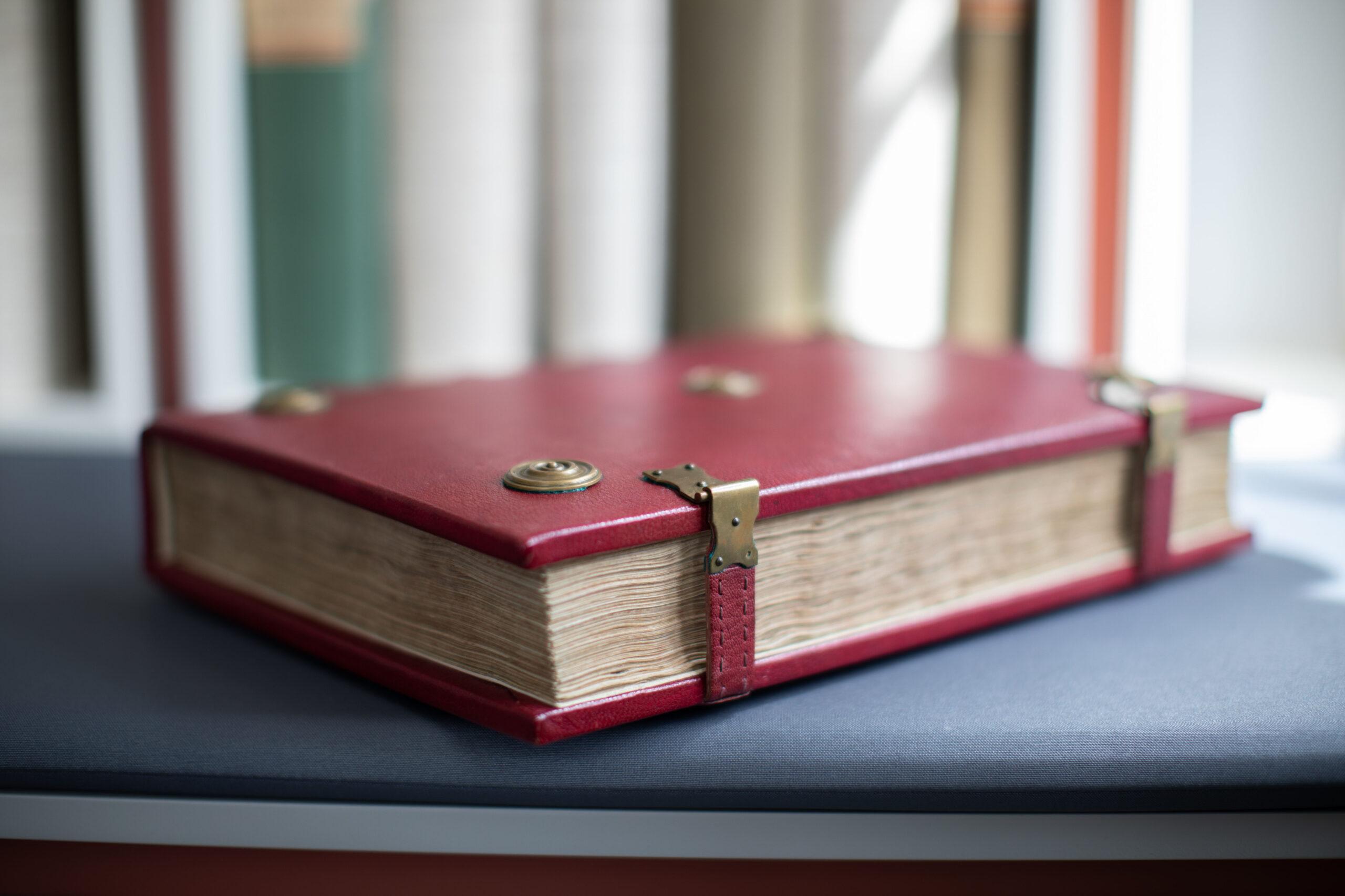 Seneca, Epistulae morales ad Lucilium, coperta (fine XIV-inizi XV sec.) / ph. Camilla Bach