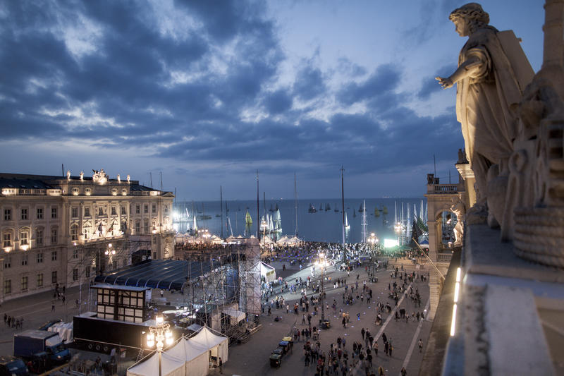 Piazza Unità d'Italia in its setup for the Barcolana events / Ph. Giuliano Koren (2014)