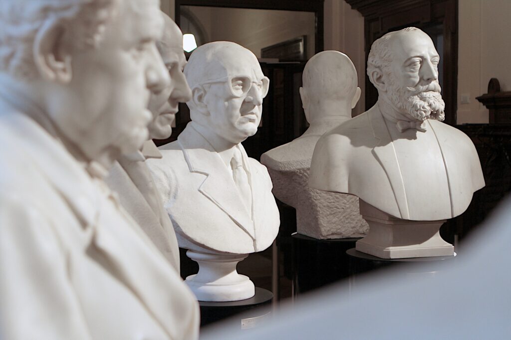 Busts of the chairmen of Generali, 19th-20th cent. / ph. Massimo Goina