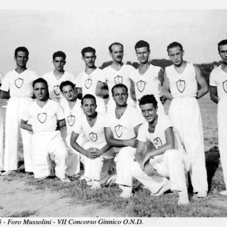 Muscoli in bianco e nero (e su tela)