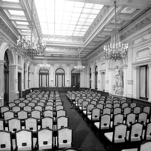 Palazzo Geiringer, salone delle assemblee colore (metà anni '60 del xx sec.)
