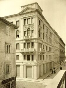 Palazzo Geiringer, Trieste (1909-1912): corner of Via Trento and Via Torrebianca