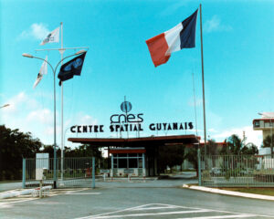 Lo spazioporto dell’ESA a Kourou, ingresso principale (maggio 1991)