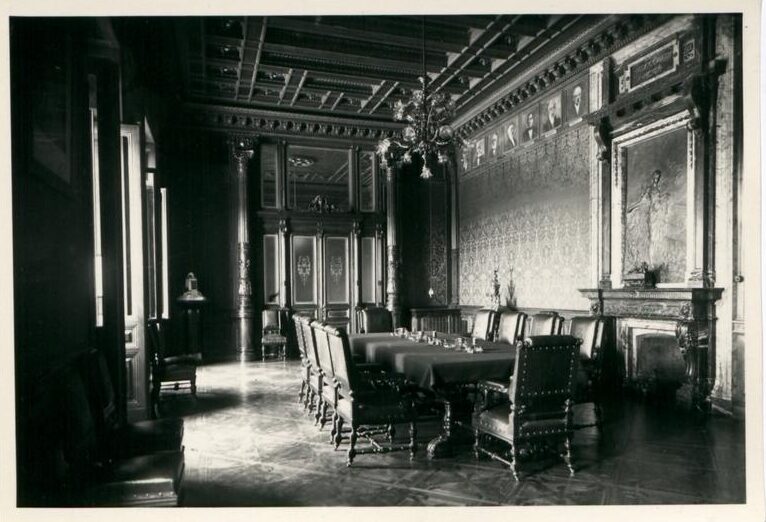 Palazzo Geiringer, Executive room (1930s)